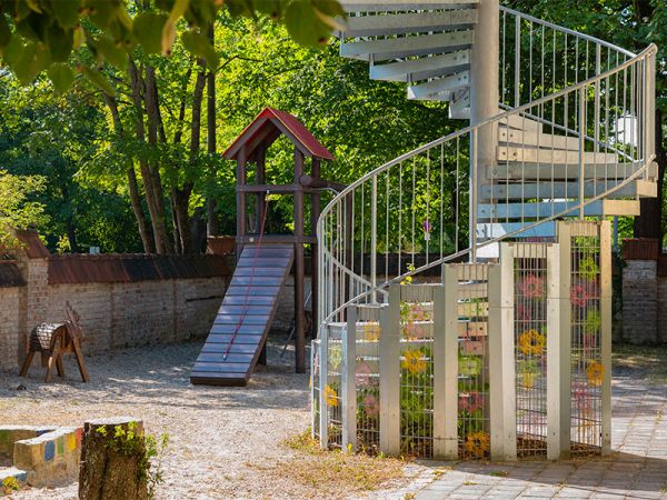 Haus für Kinder Nesterl