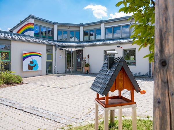 Kindergarten/-krippe Regenbogen in Ittling