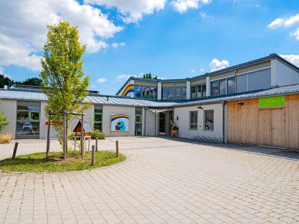 Kindergarten/-krippe Regenbogen in Ittling